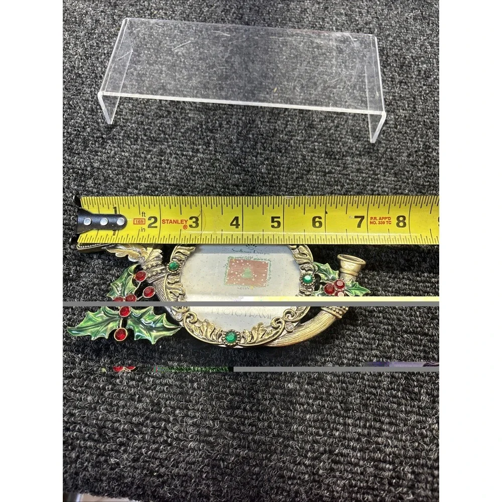 Sunflower Designs~Christmas Bugle w/Holly and‎ a 3x3 Picture Frame